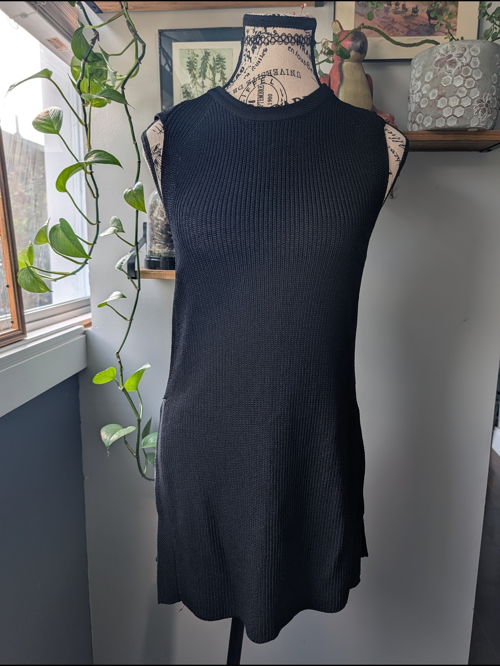 Wilfred Aritzia Black Ribbed Sleeveless Tunic Size XXS
